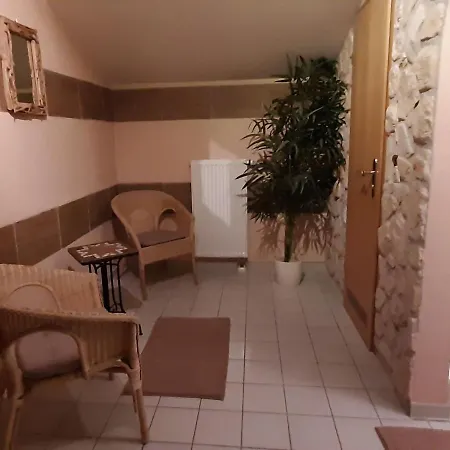 Flat In With Garden And Terrace