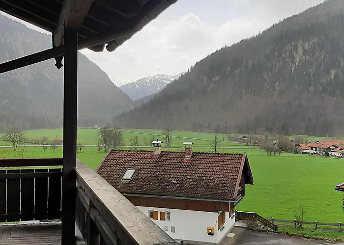 Apartmán Liebevoll Eingerichtete In Den Alpen *