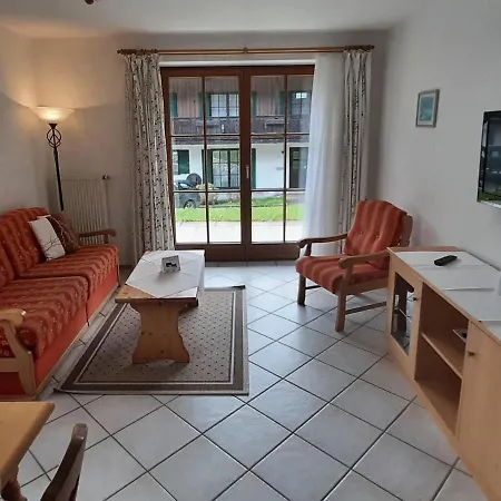 Flat In With Garden And Terrace Apartment *
