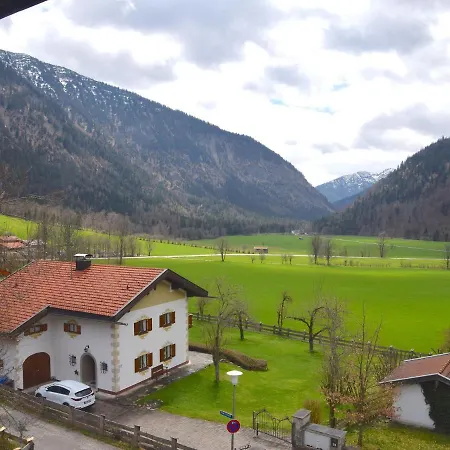 Daire Liebevoll Eingerichtete In Den Alpen *